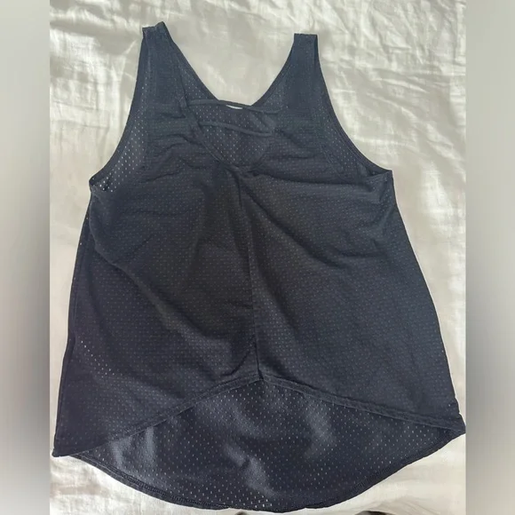 Nike Black Mesh Workout Tank - Picture 3 of 3
